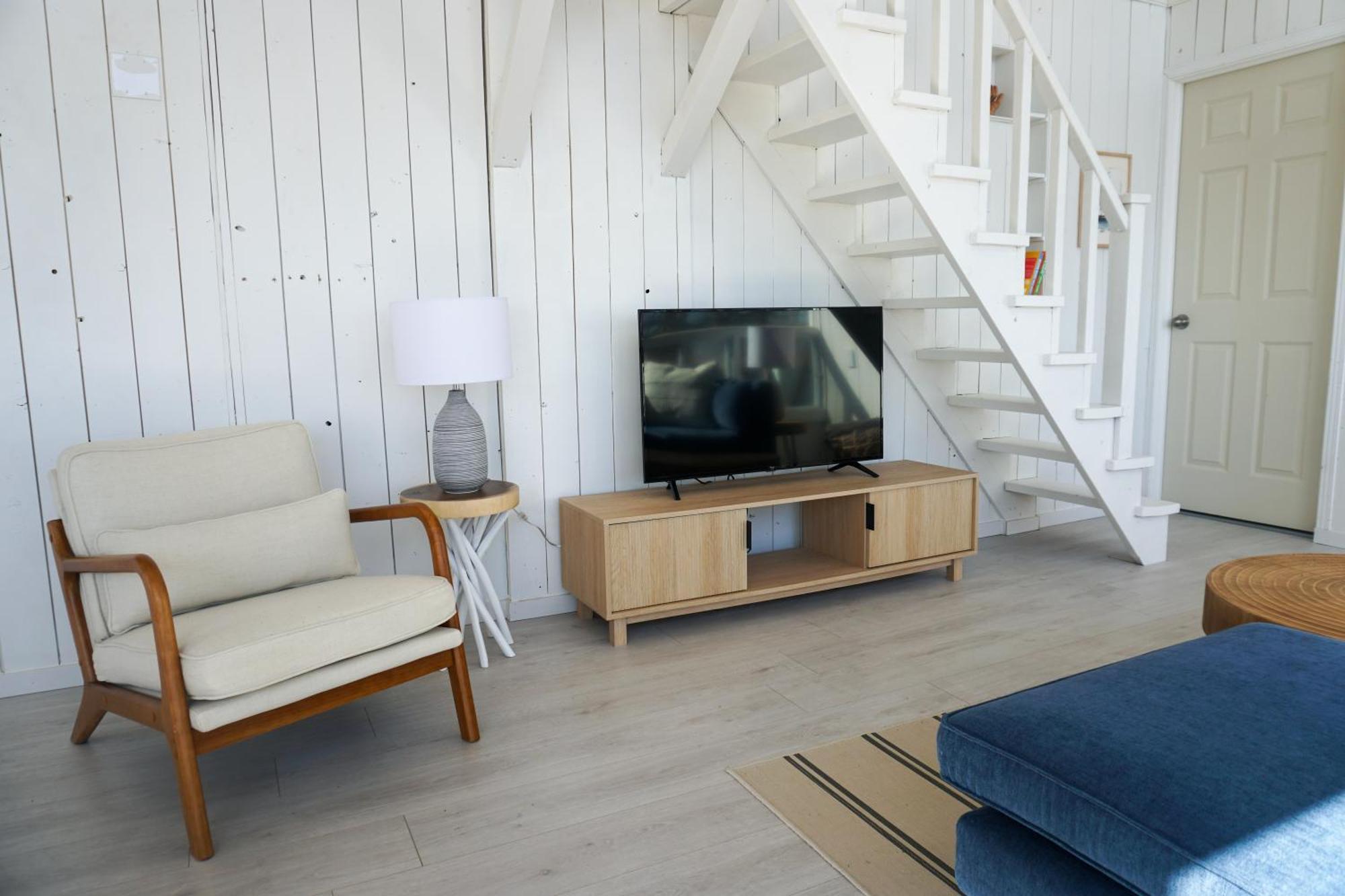 Blissful Oceanfront Cottage In Port Mouton Kültér fotó