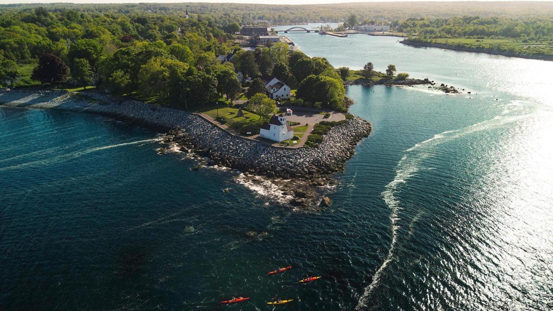 Blissful Oceanfront Cottage In Port Mouton Kültér fotó